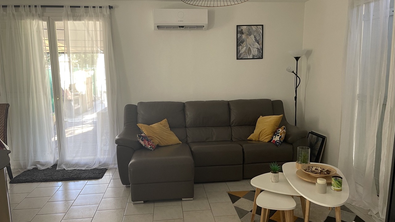 Photo of Livingroom in Saint-Paul-en-Foret