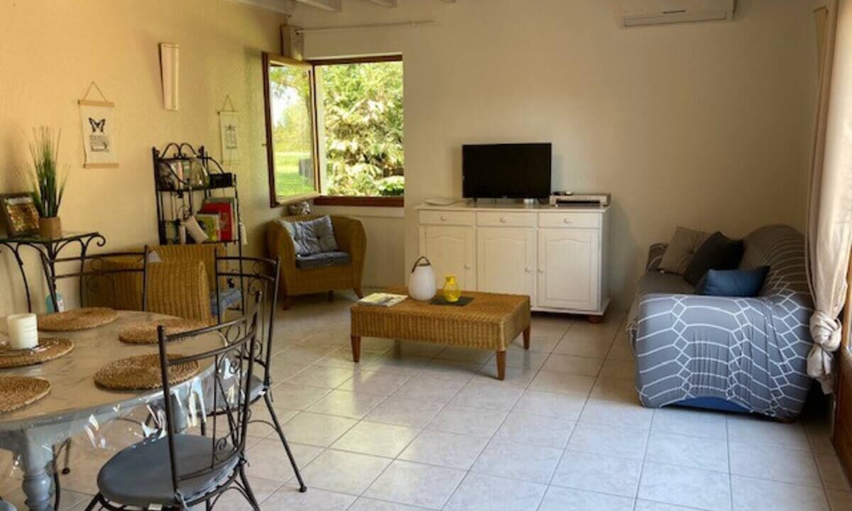 Photo of Livingroom in Chaunac