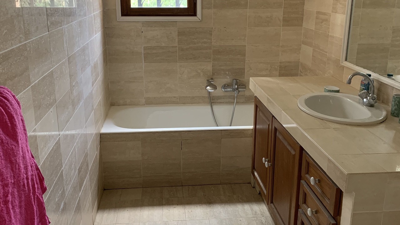 Photo of Bathroom in Cogolin
