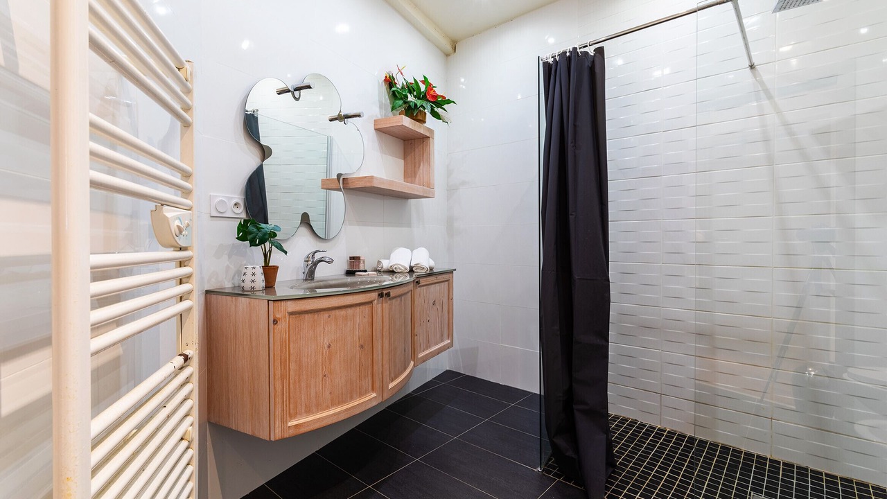 Photo of Bathroom in Les Baumettes