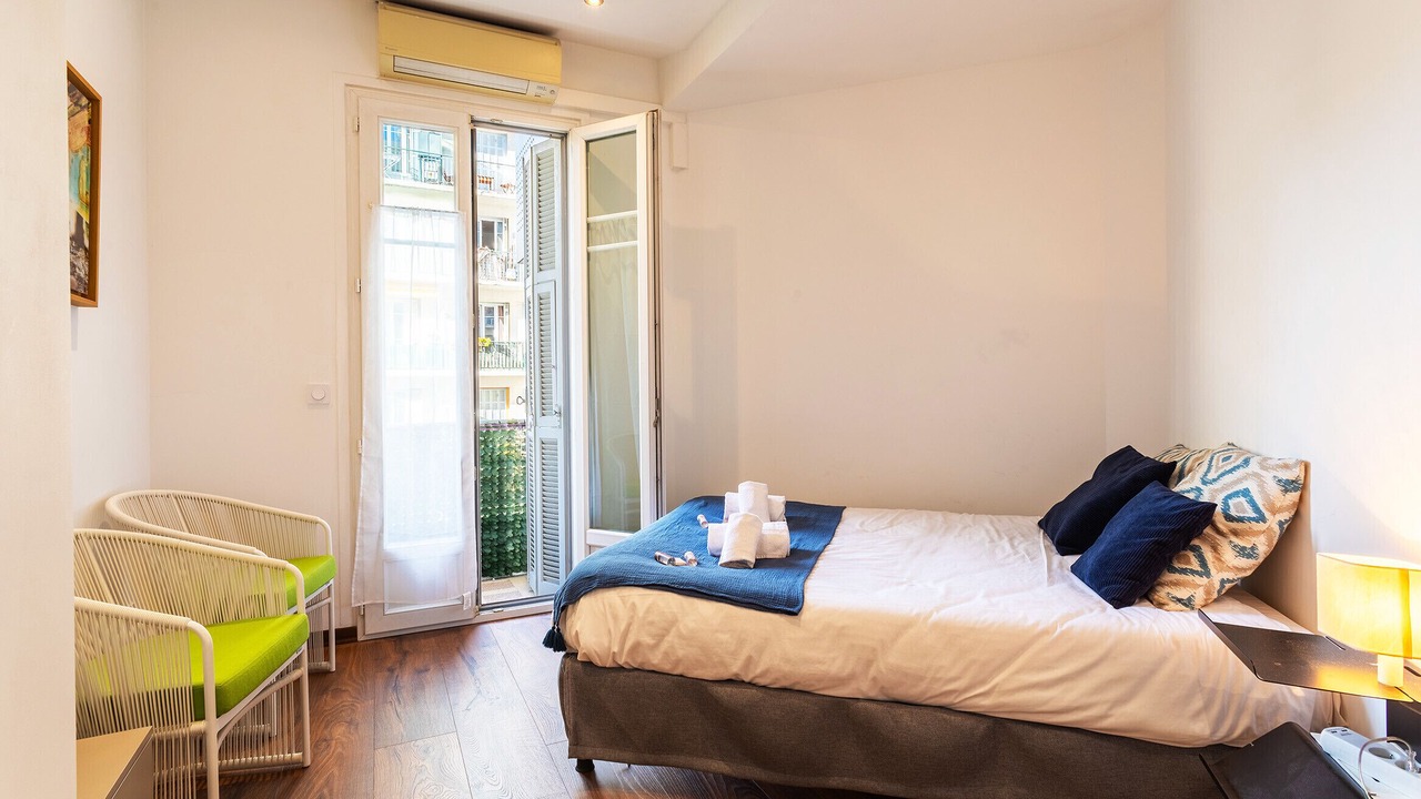Photo of Bedroom in Les Baumettes
