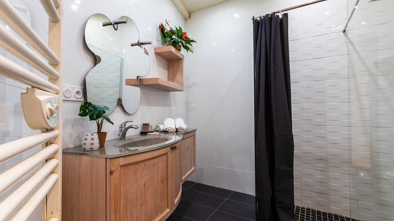 Photo of Bathroom in Les Baumettes