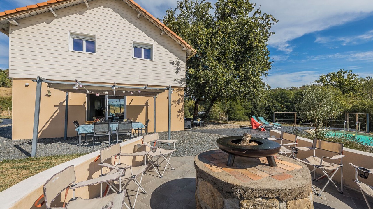 Photo of Outdoor in Saint-Pantaleon-de-Larche