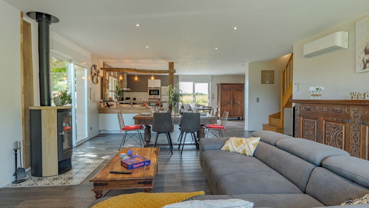 Photo of Livingroom in Saint-Pantaleon-de-Larche