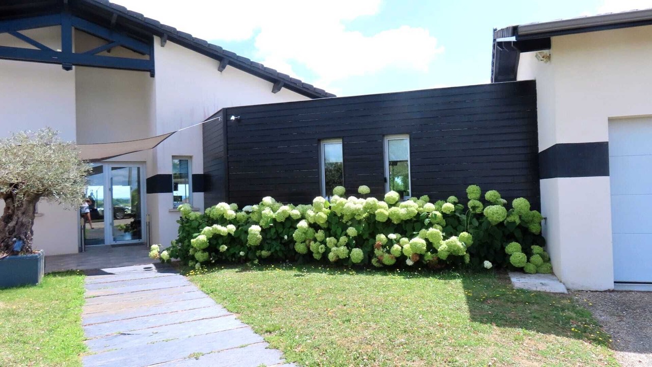 Photo of Outdoor in Sainte-Croix-Du-Mont