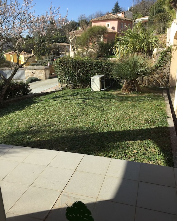 Photo of Others in Cabris