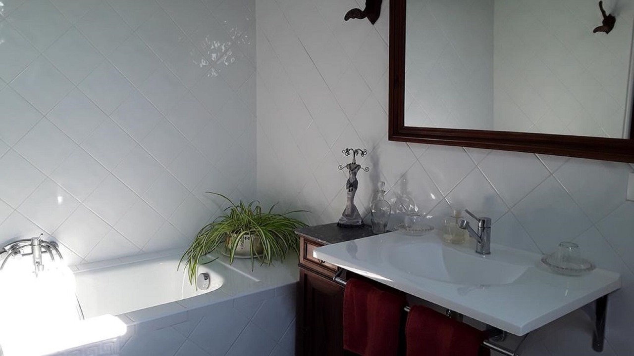 Photo of Bathroom in Tour-en-Sologne
