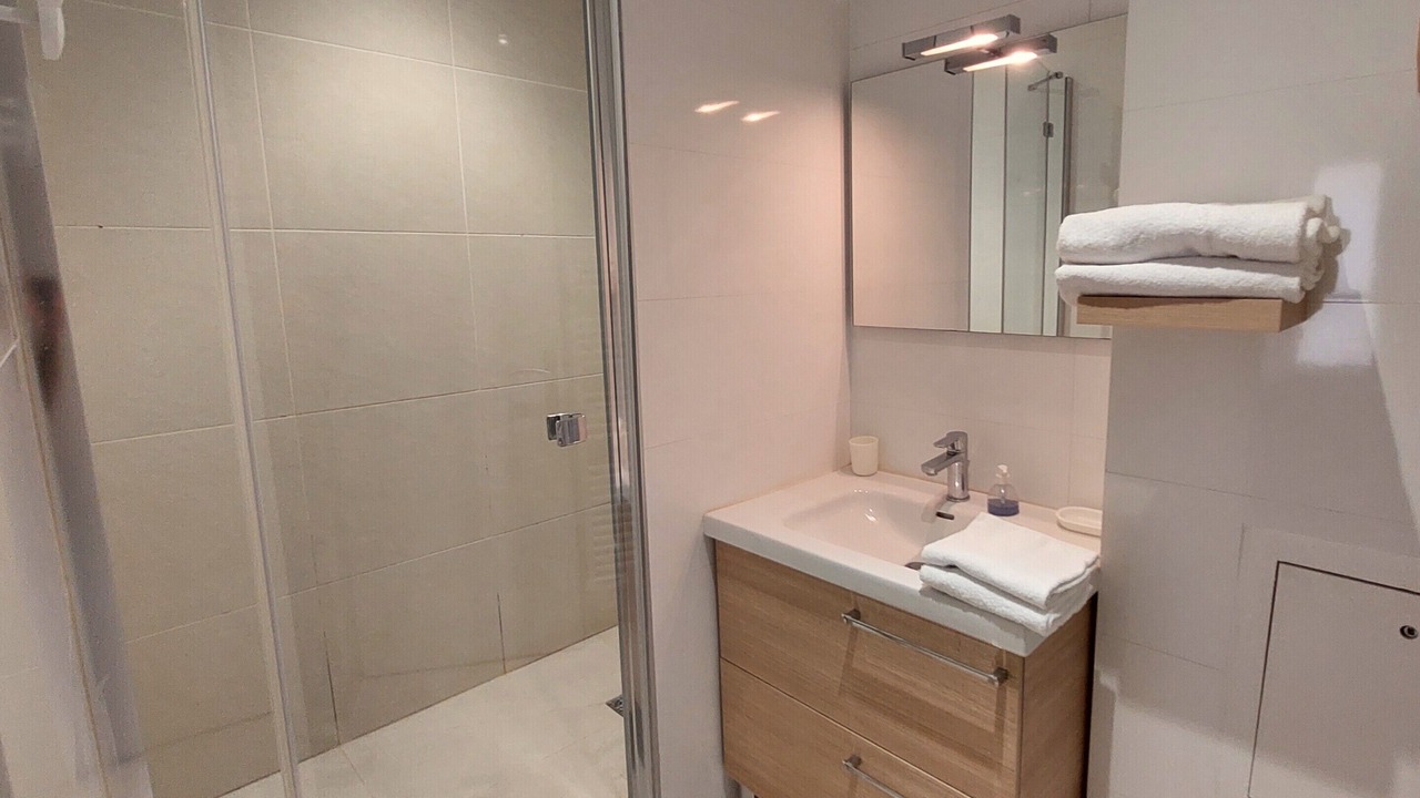 Photo of Bathroom in Capucins - Victoire