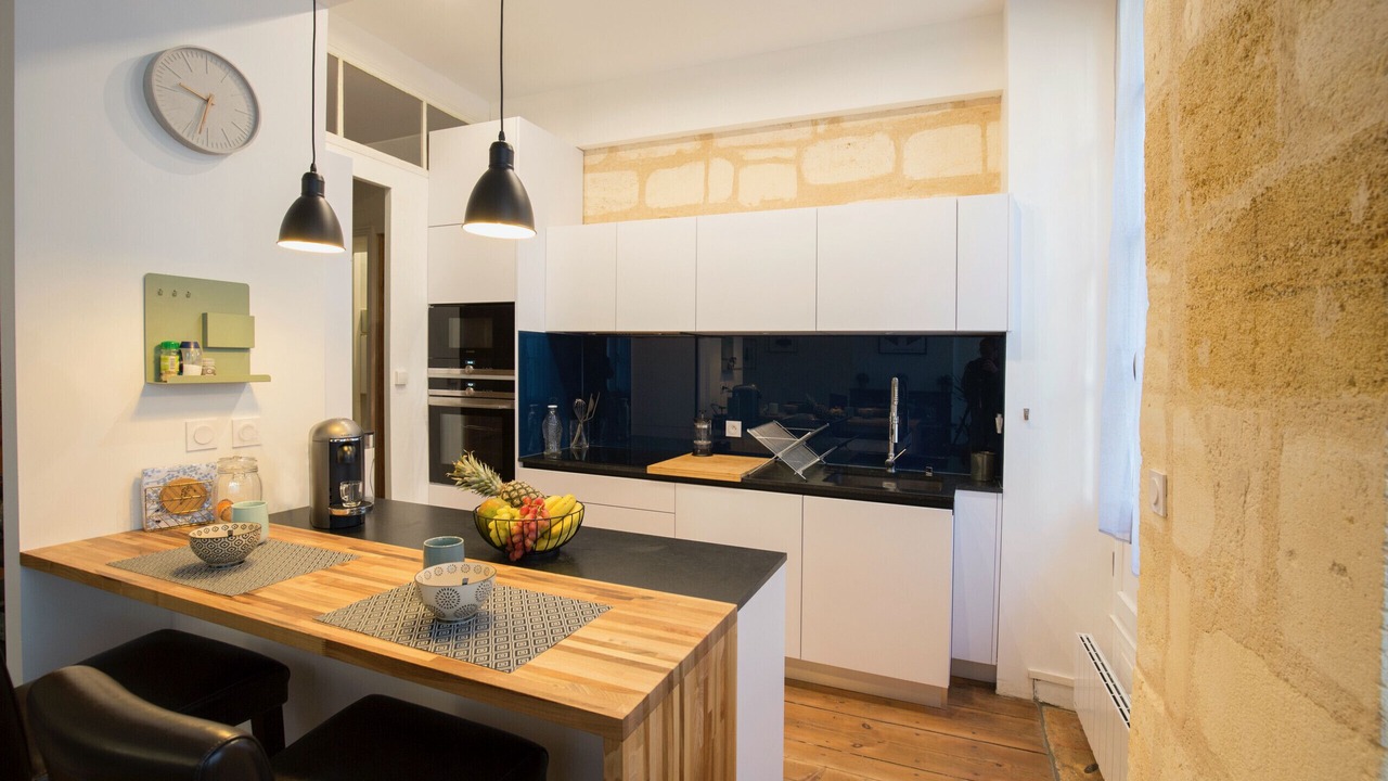 Photo of Kitchen in Hotel de Ville - Quinconces