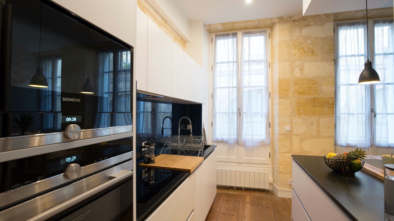 Photo of Kitchen in Hotel de Ville - Quinconces