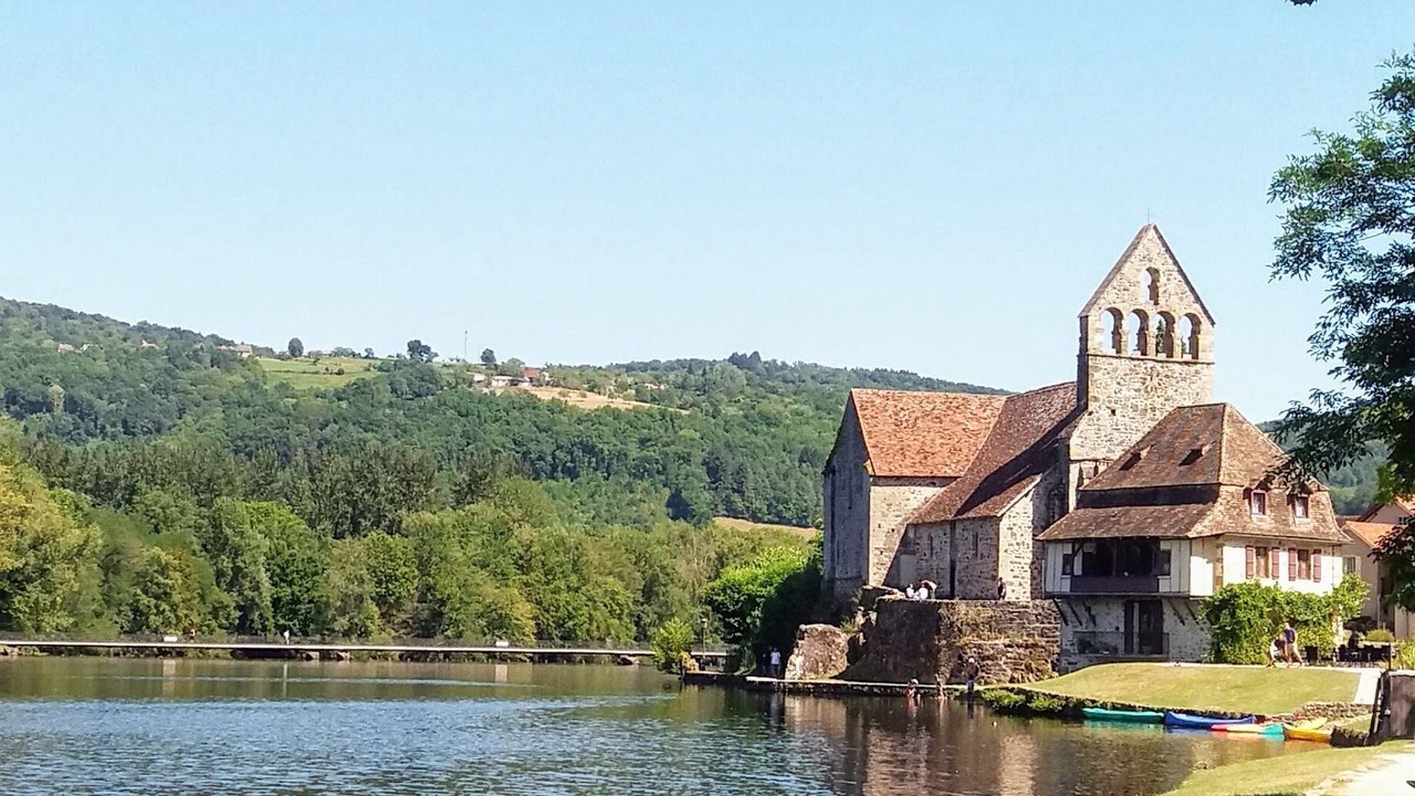 Photo of Others in Beaulieu-sur-Dordogne