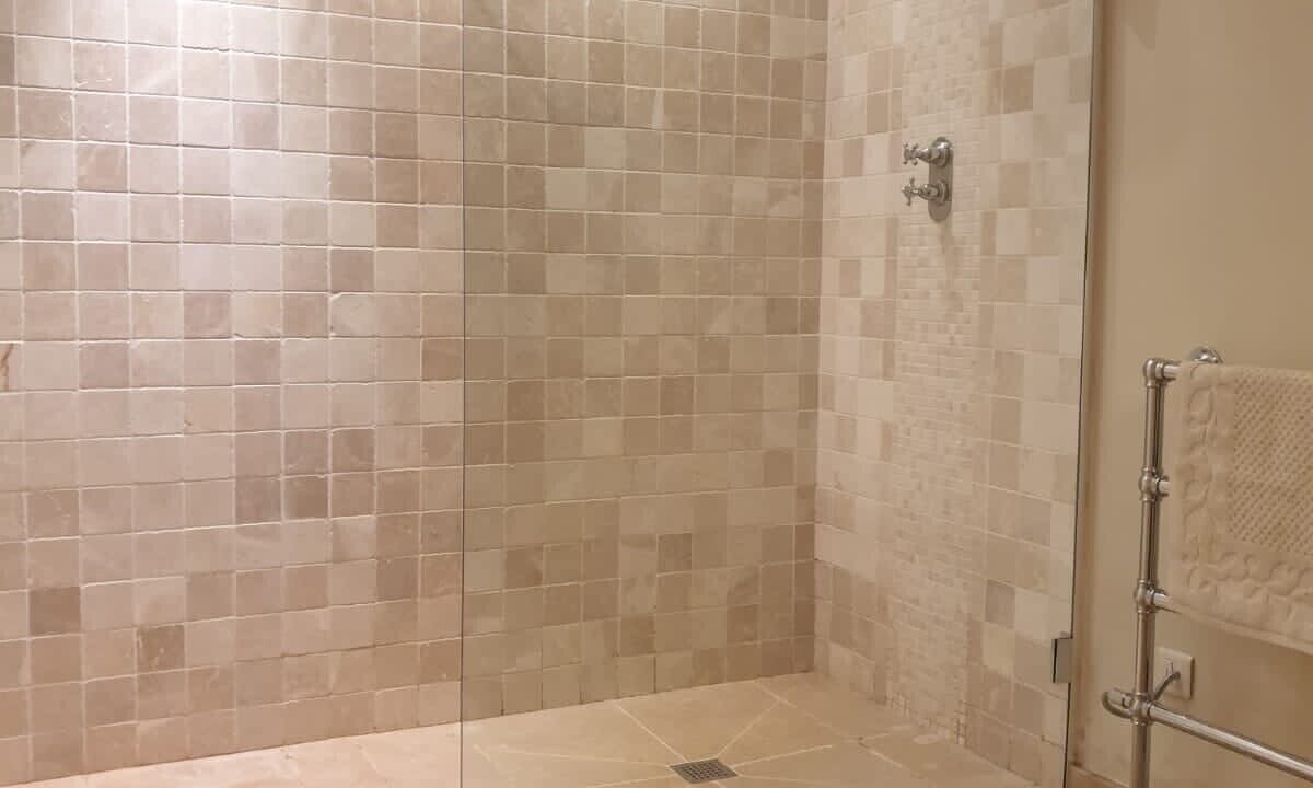 Photo of Bathroom in Biot