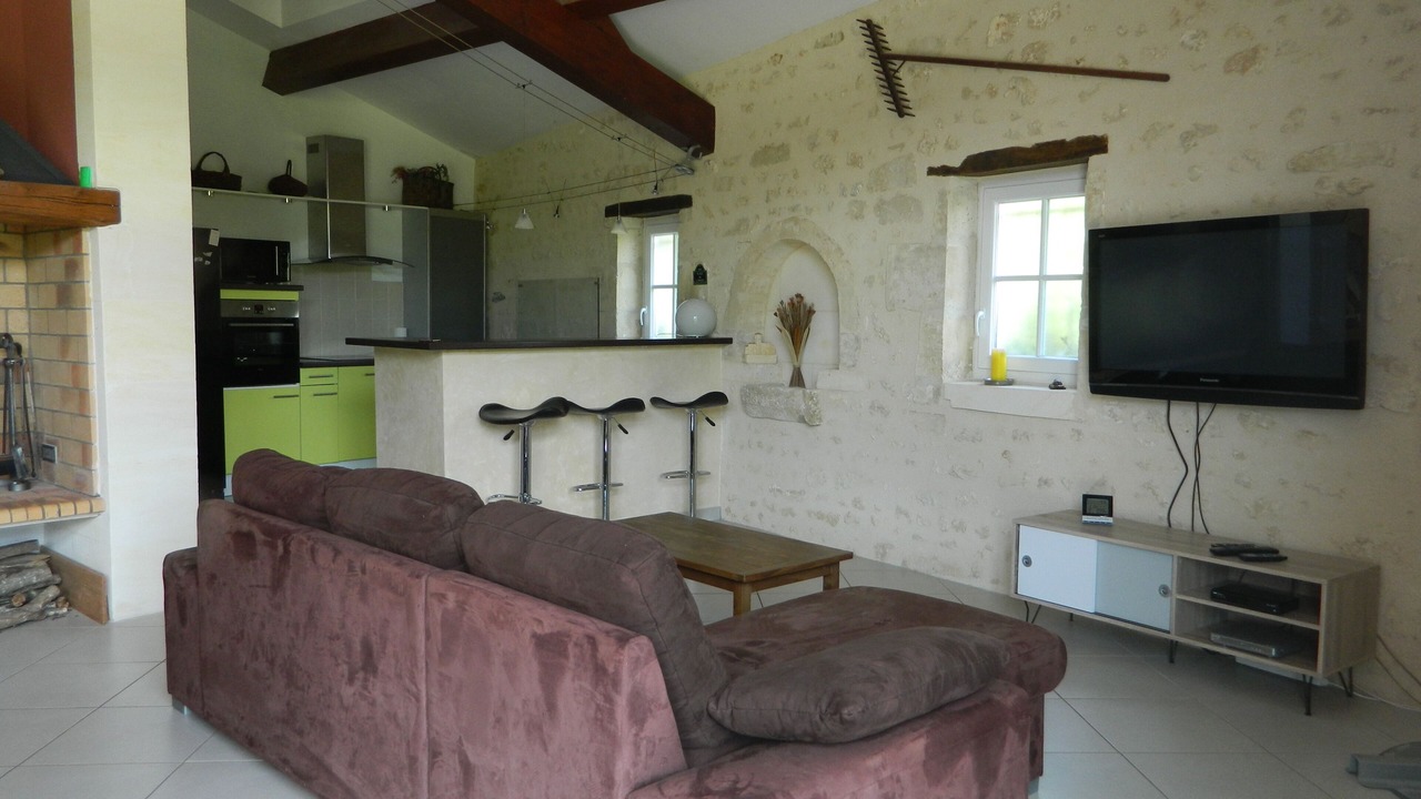 Photo of Livingroom in Saint-Hilaire-Du-Bois