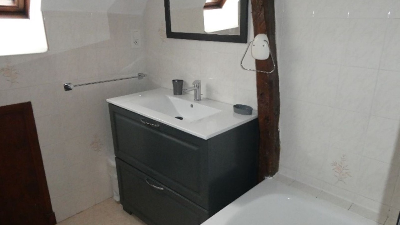 Photo of Bathroom in Jarret