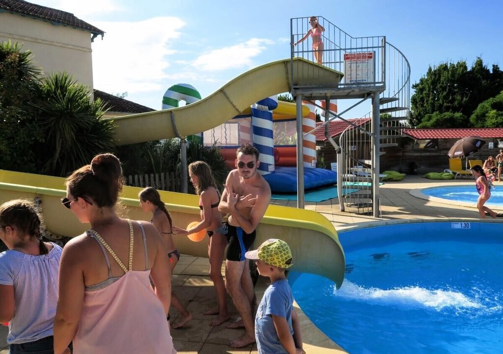 Photo of Human In Picture in L'Aiguillon-sur-Vie