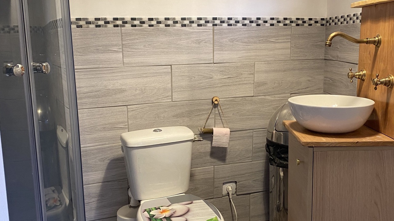 Photo of Bathroom in Gilette