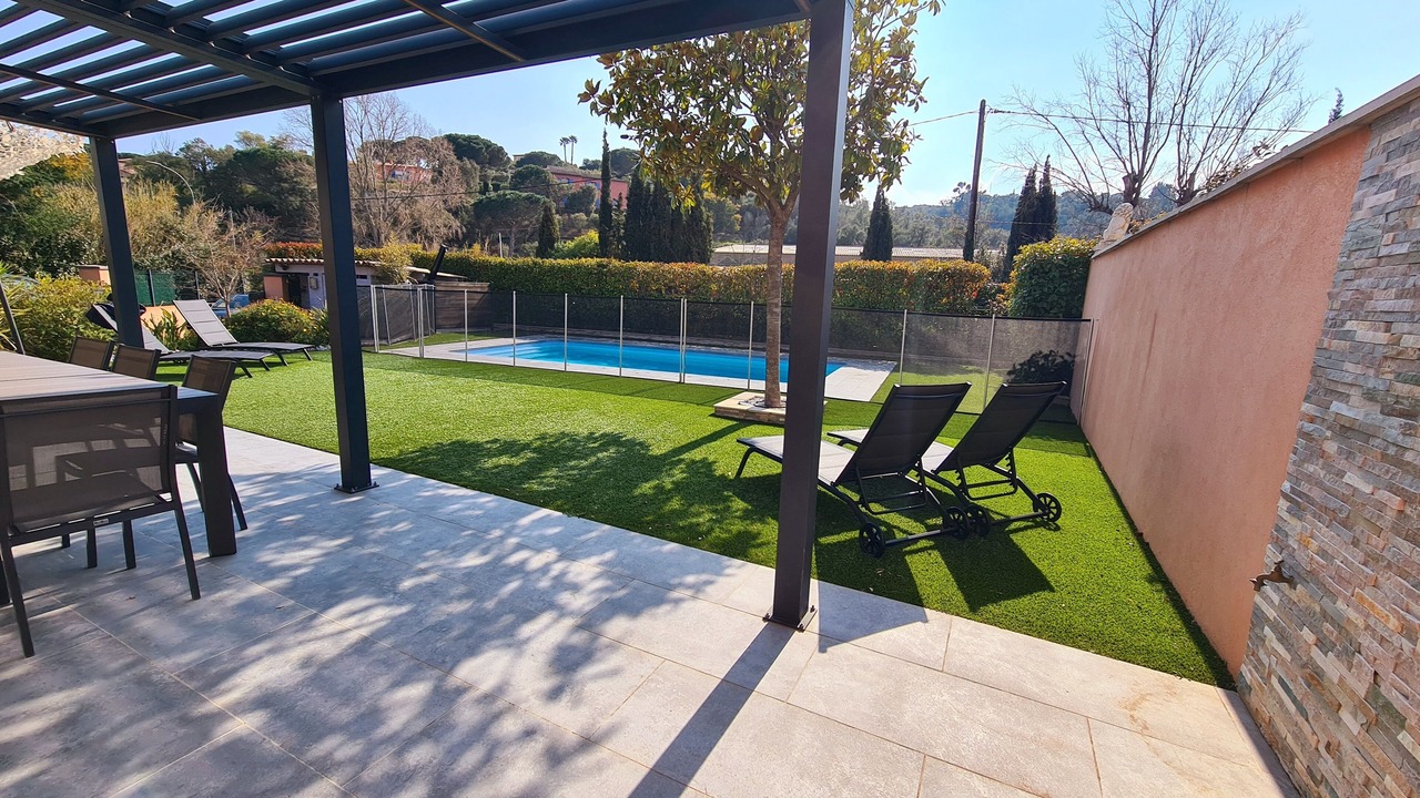 Photo of Patio Balcony in Plage de la Garonnette