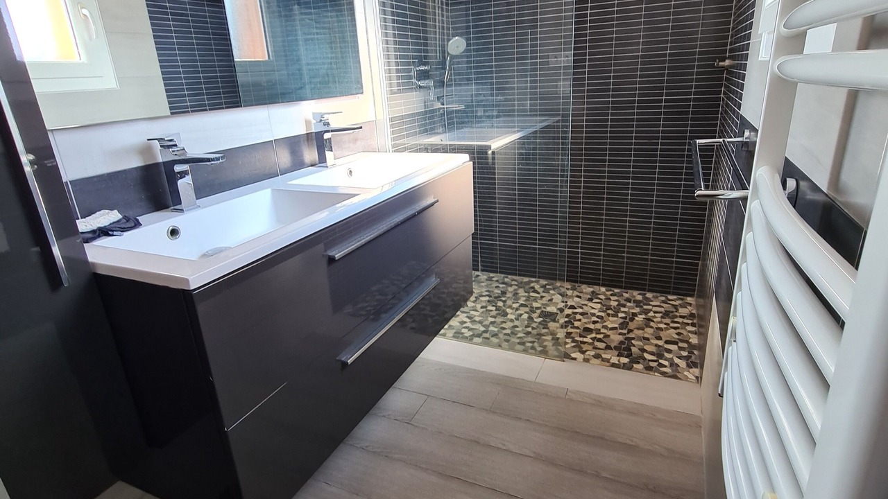 Photo of Bathroom in Plage de la Garonnette