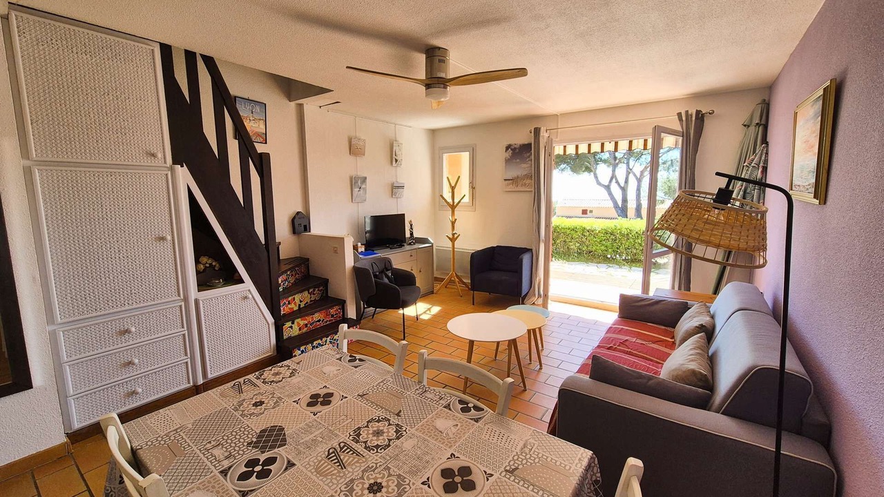 Photo of Livingroom in Saint-Mandrier-sur-Mer