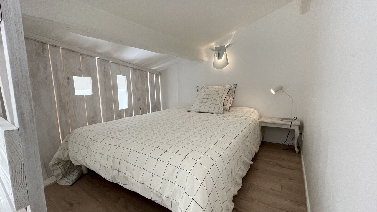 Photo of Bedroom in Ollioules