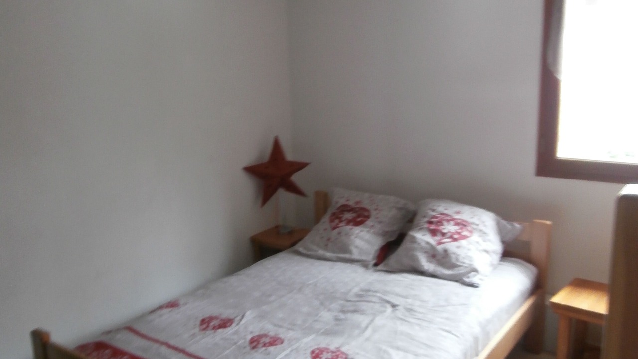 Photo of Bedroom in Saint-Colomban-des-Villards