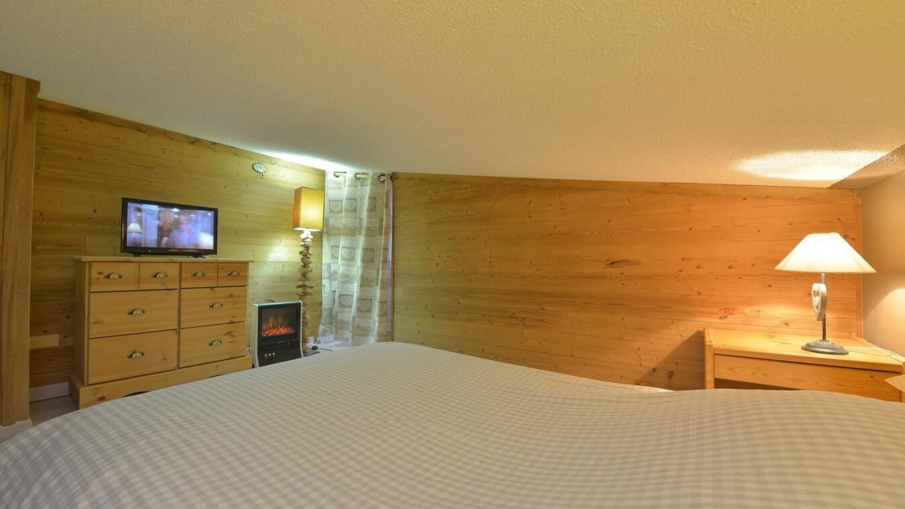 Photo of Bedroom in Arc-2000