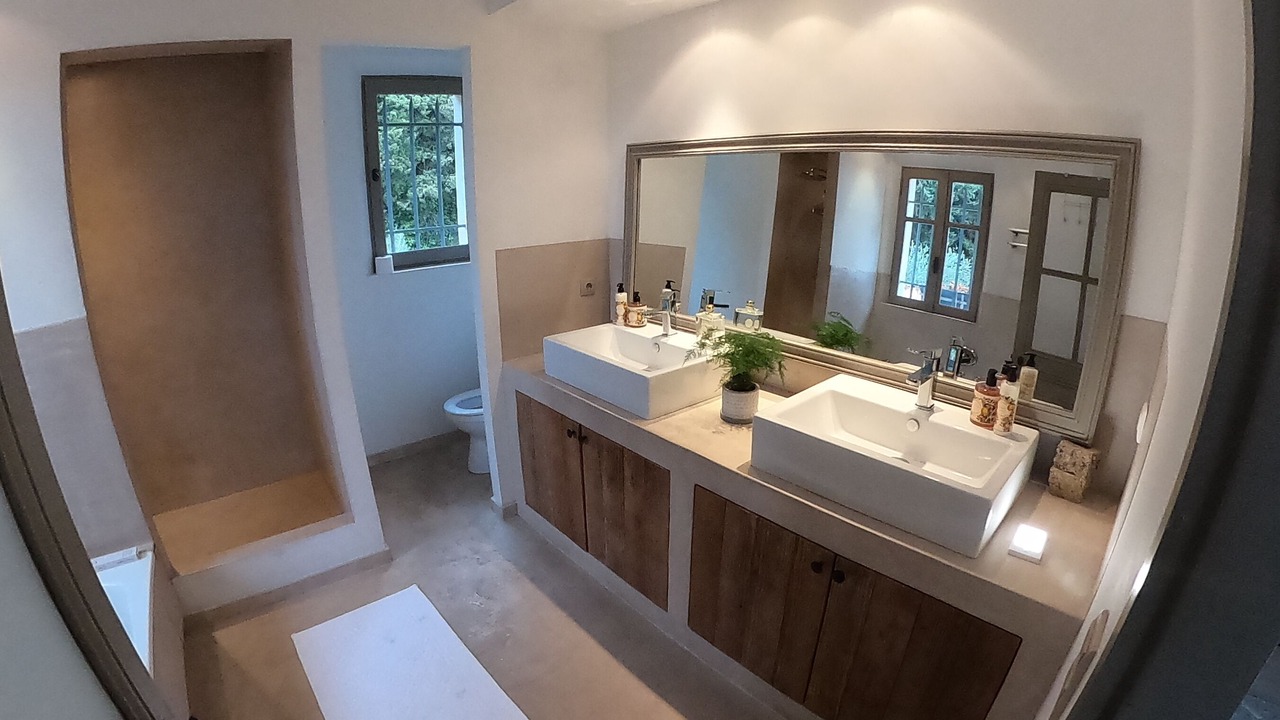 Photo of Bathroom in Valbonne