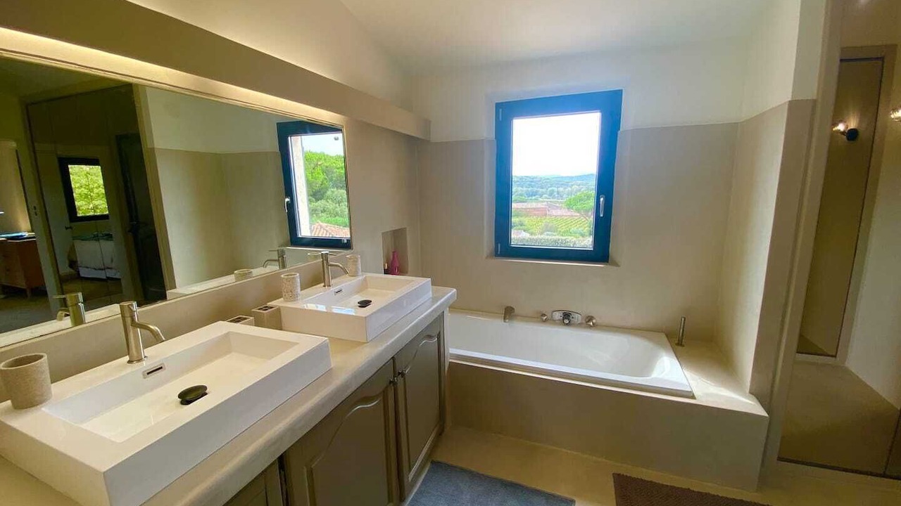 Photo of Bathroom in Gassin