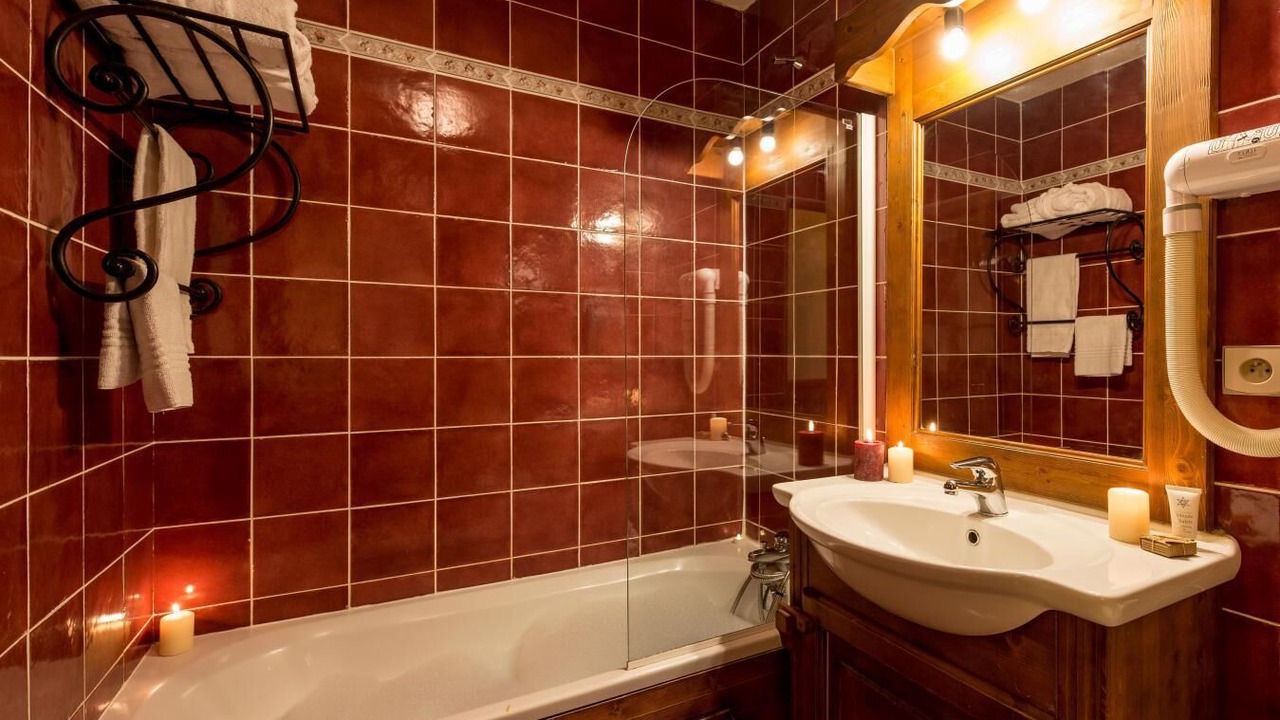 Photo of Bathroom in Arc-2000
