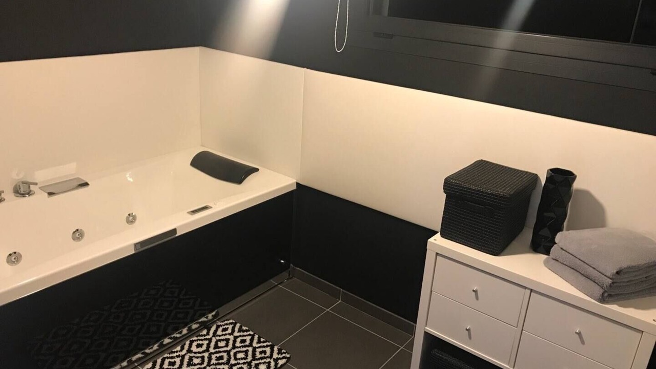 Photo of Bathroom in Mees