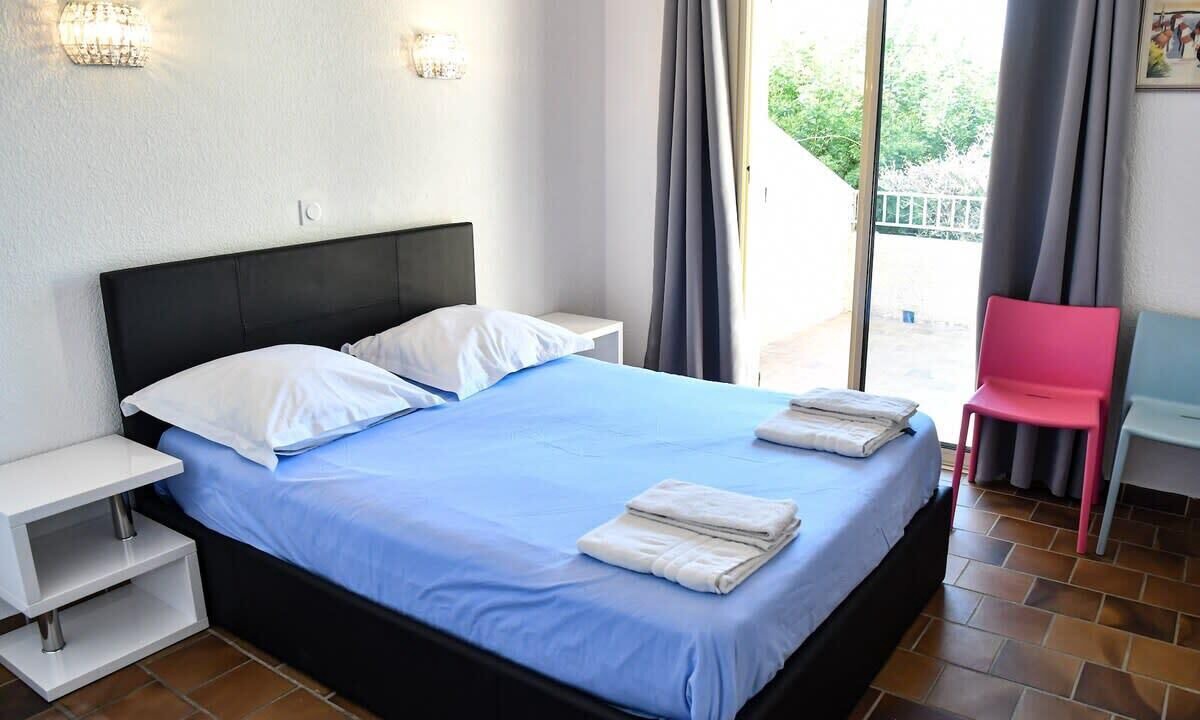 Photo of Bedroom in Le Lavandou