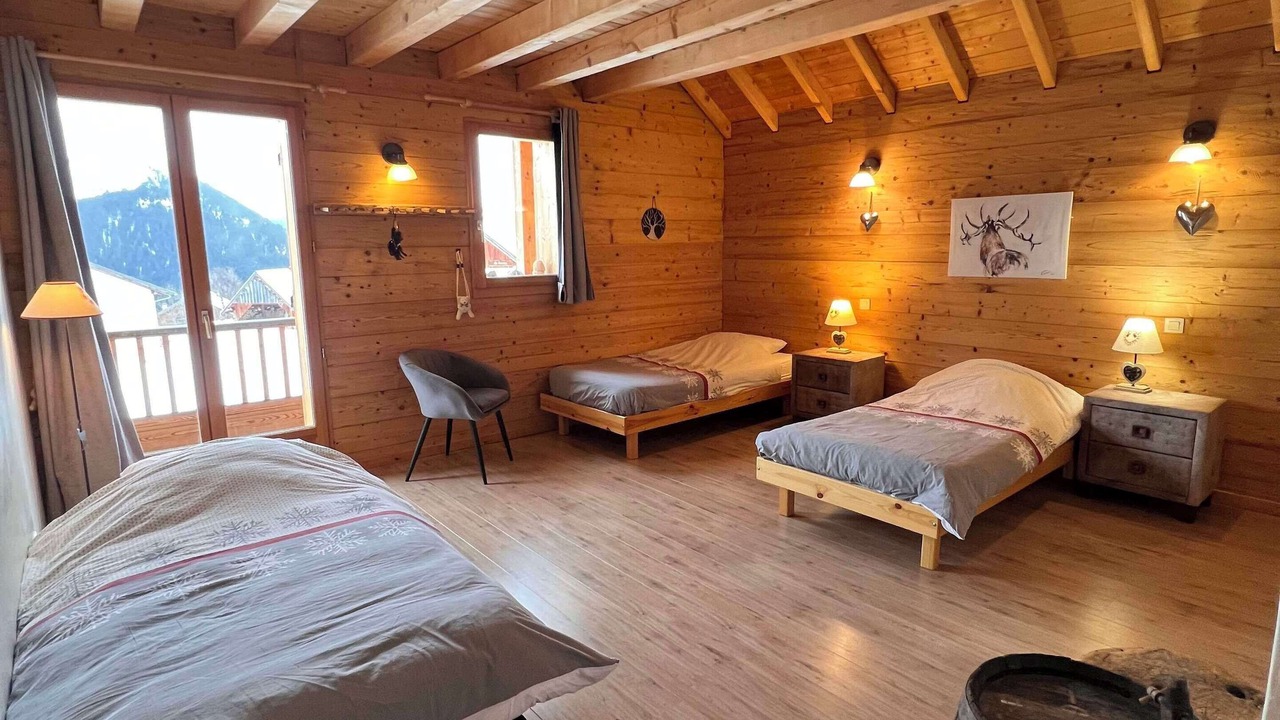 Photo of Bedroom in Albiez-le-Vieux