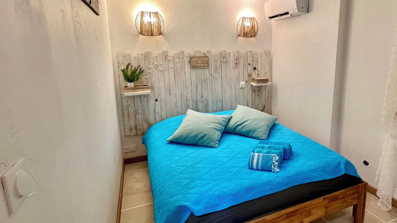 Photo of Bedroom in Sainte-Maxime