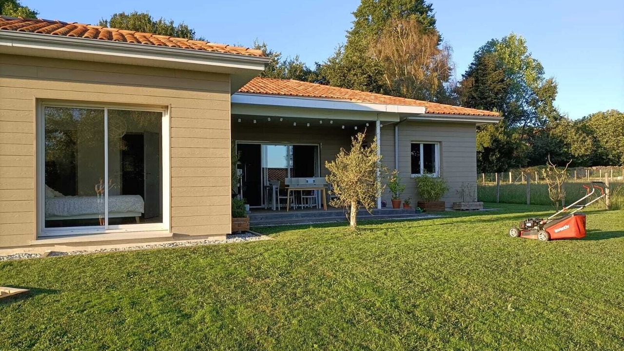 Photo of Outdoor in Saint-Etienne-d'Orthe