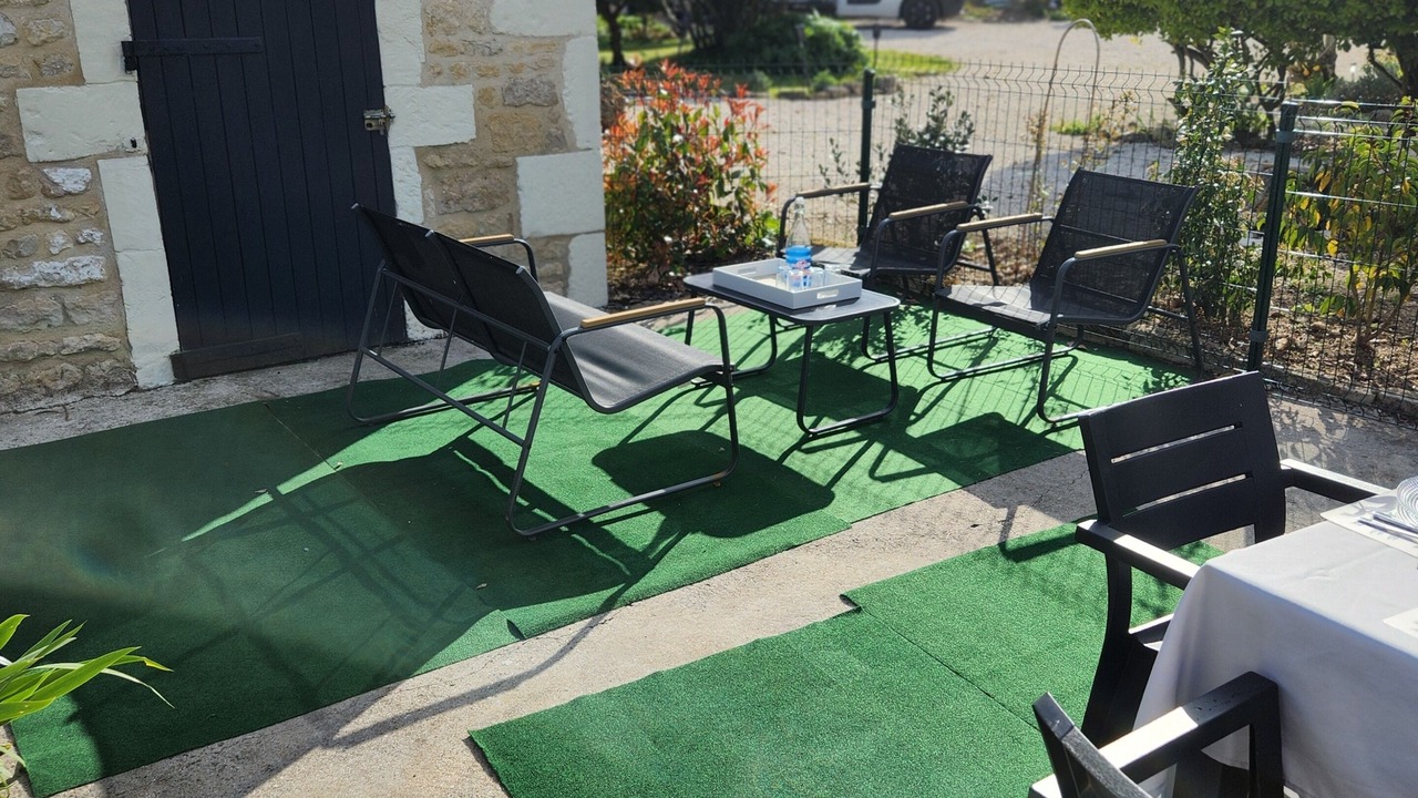 Photo of Patio Balcony in Saint Martin de Juillers