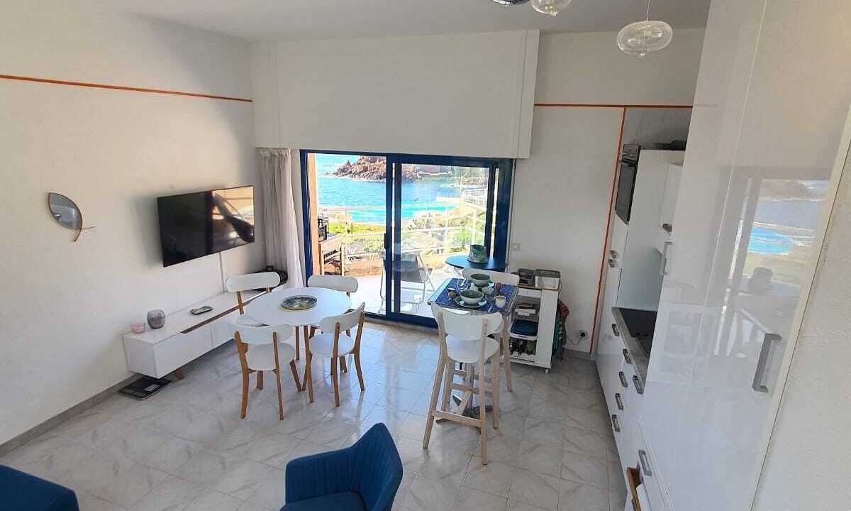 Photo of Livingroom in Le Trayas