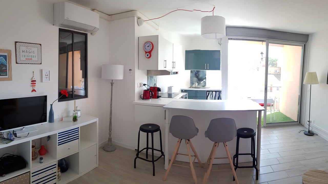Photo of Kitchen in Sainte-Maxime City Centre