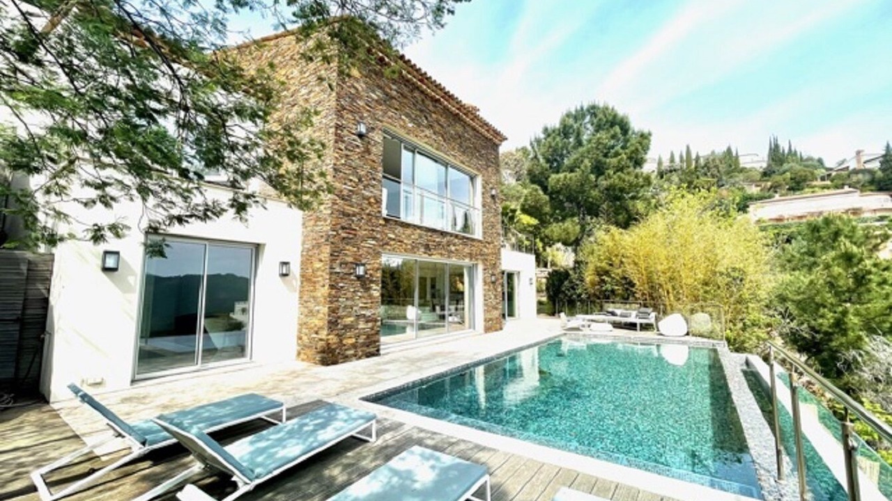 Photo of Outdoor in Espero-Pax
