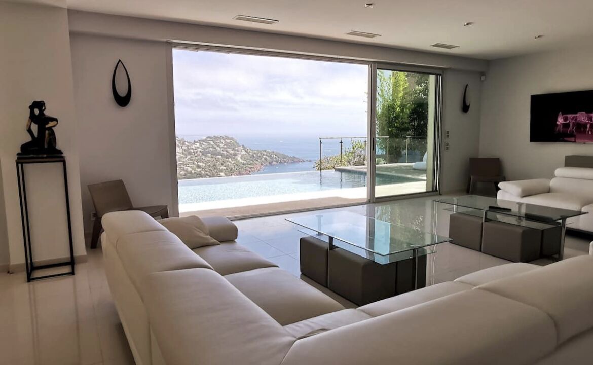 Photo of Livingroom in Espero-Pax