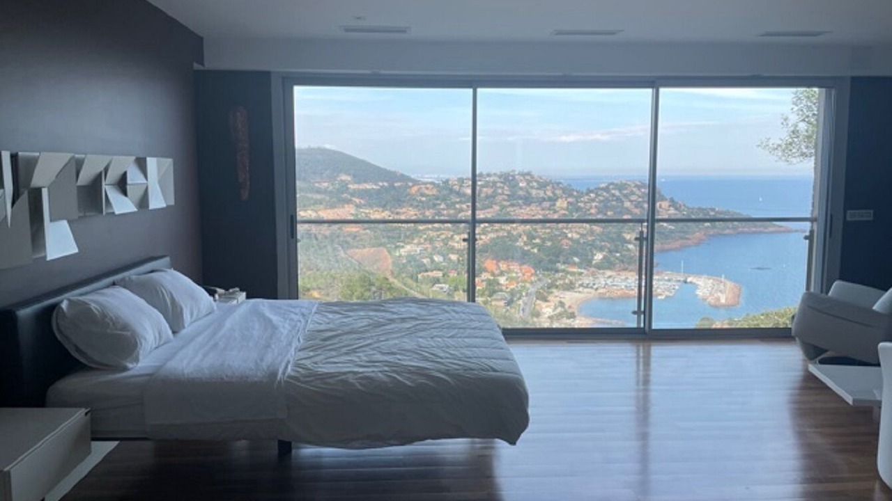 Photo of Bedroom in Espero-Pax