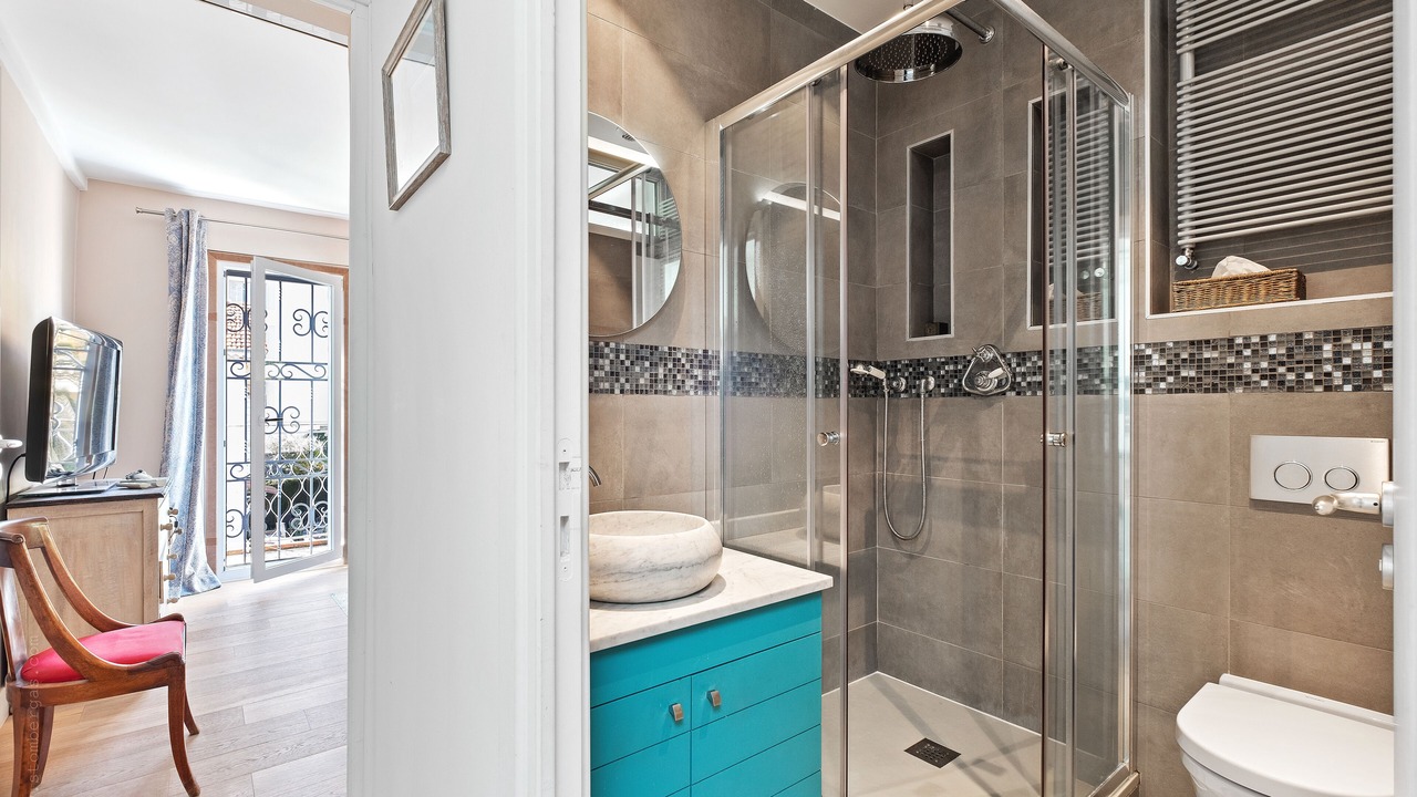 Photo of Bathroom in Mont Boron