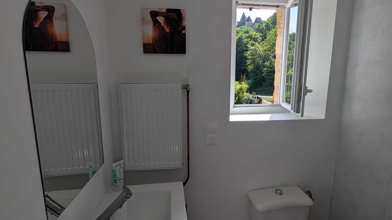 Photo of Bathroom in Castels et Bezenac