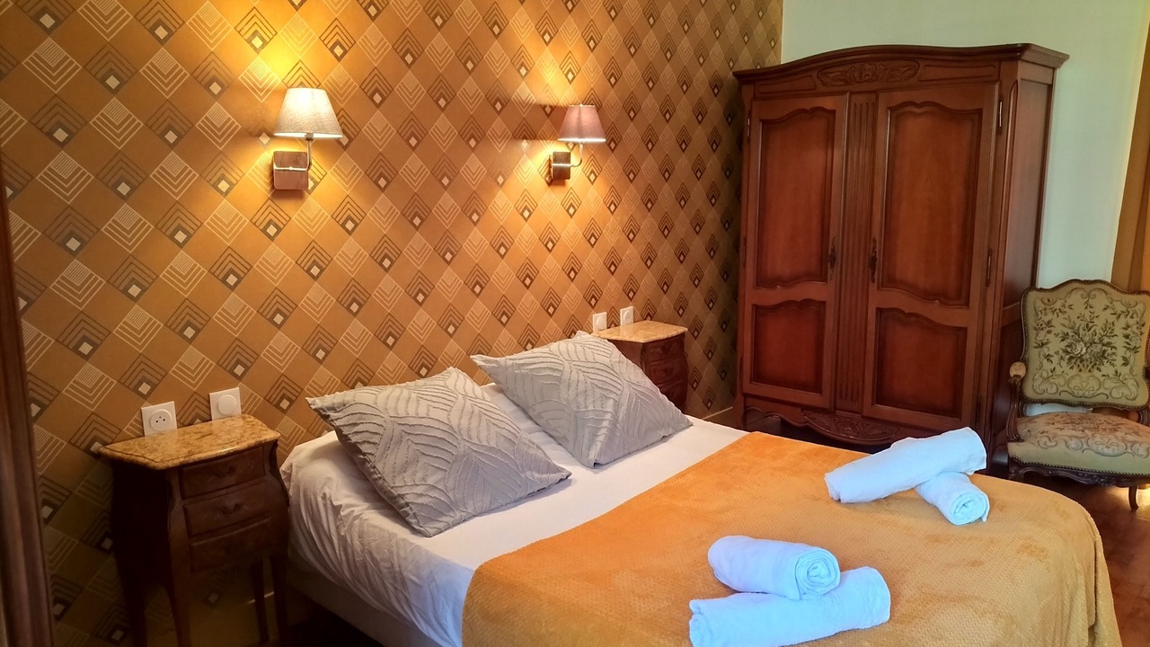 Photo of Bedroom in Castels et Bezenac