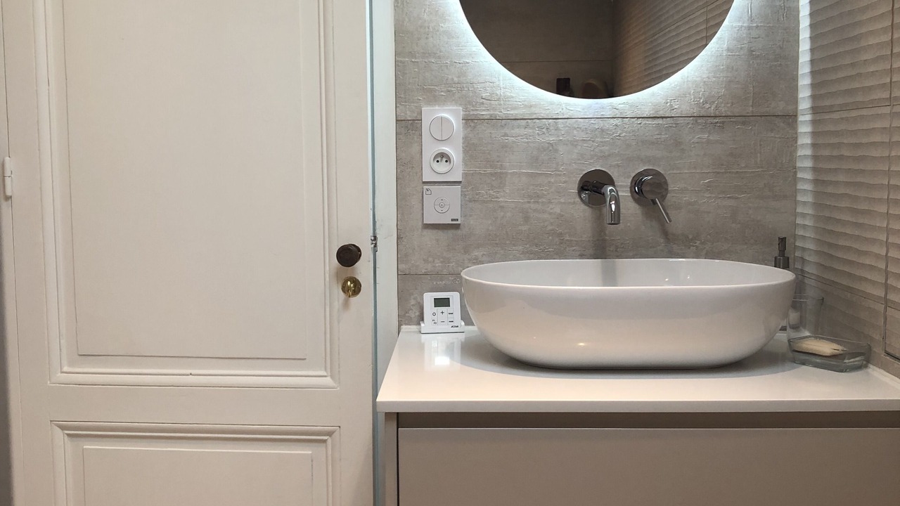 Photo of Bathroom in Chartrons