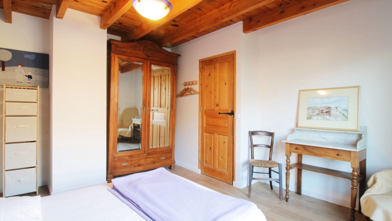 Photo of Bedroom in Viviers-du-Lac