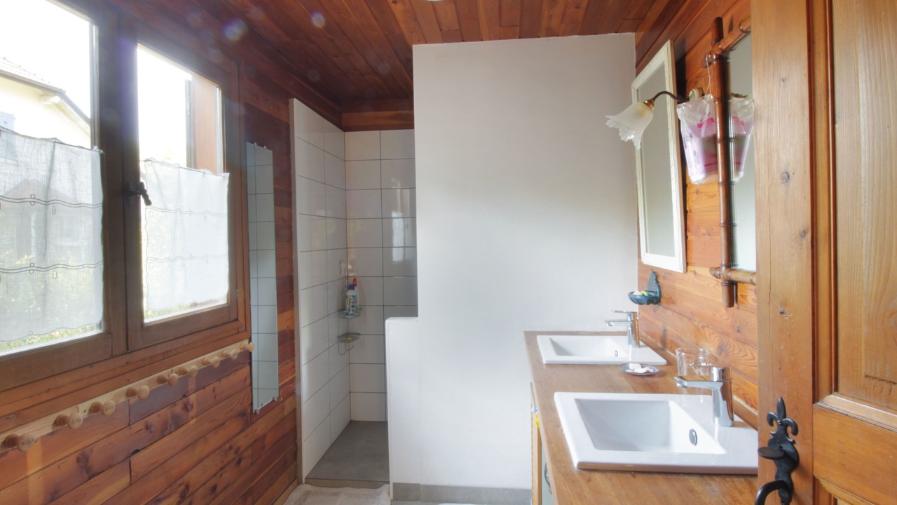 Photo of Bathroom in Viviers-du-Lac