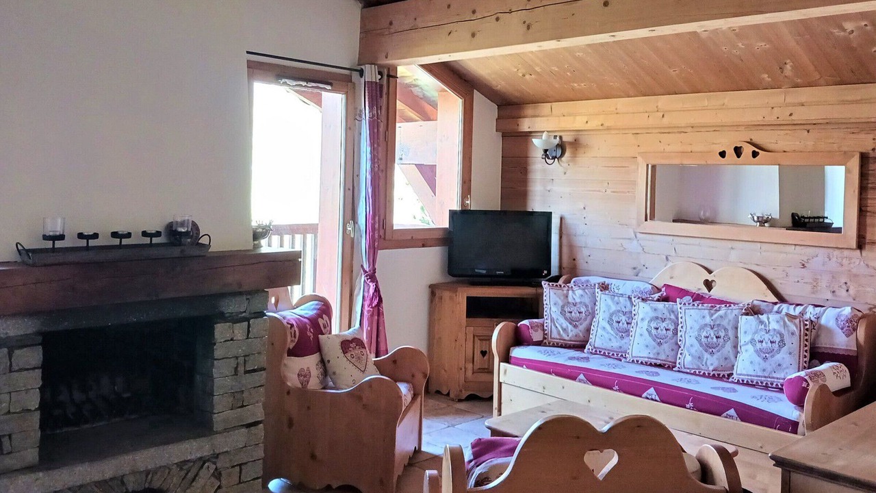 Photo of Livingroom in Arc-2000