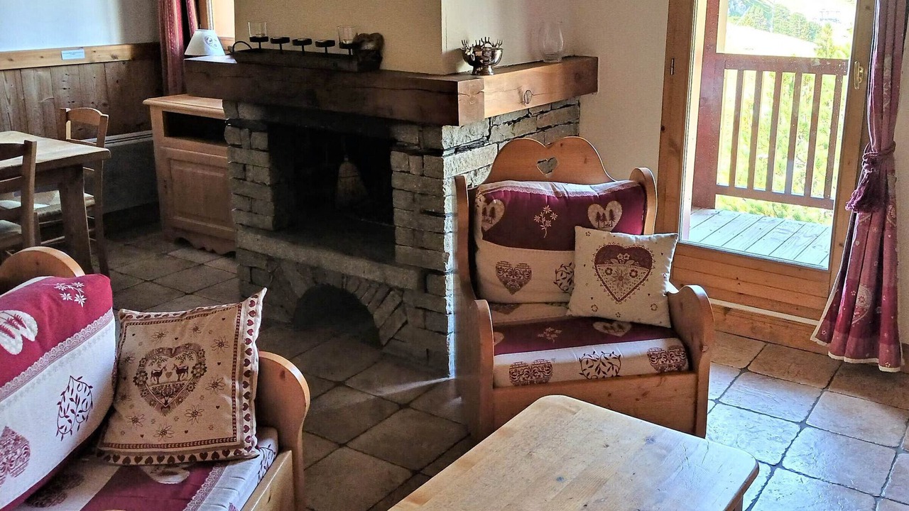 Photo of Livingroom in Arc-2000