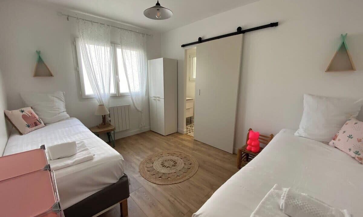 Photo of Bedroom in Andernos-les-Bains
