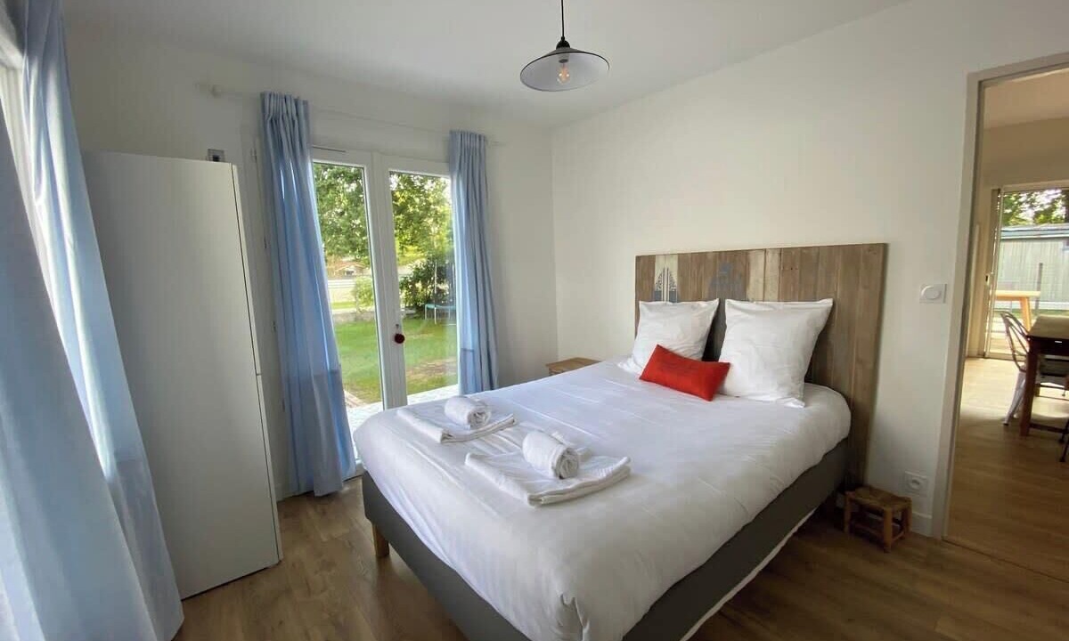 Photo of Bedroom in Andernos-les-Bains